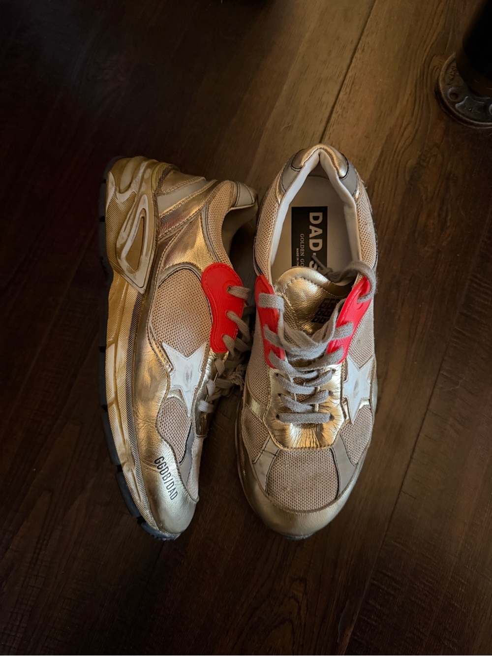 Golden Goose Women’s dad star sneakers - Picture 2 of 4